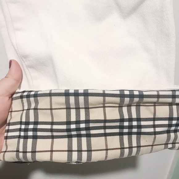 Burberry white denim with signature cuffs - Picture 3 of 3